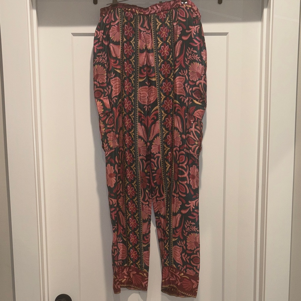 Farm Rio Pants - Picture 2 of 4